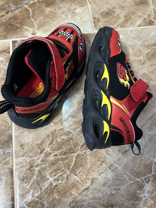 Adidasi cu led Skechers copii