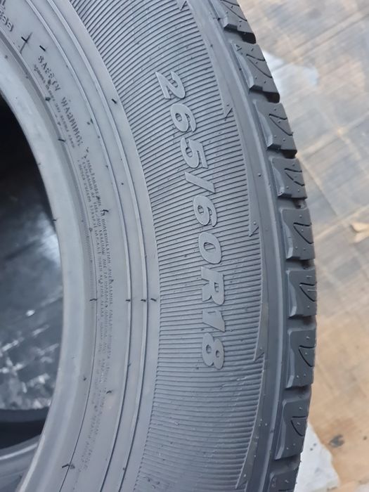 2 Anvelope Nexen 265 60 R18 M/S (4SEZOANE) impecabile.