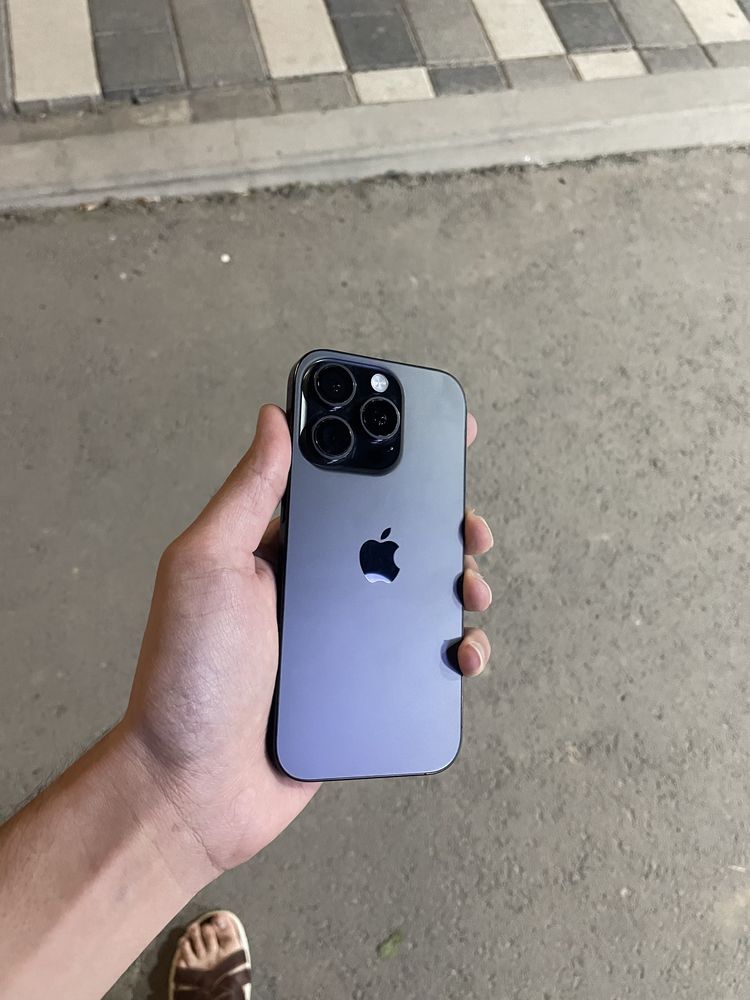 iPhone 16 pro 256g 99% yomkst