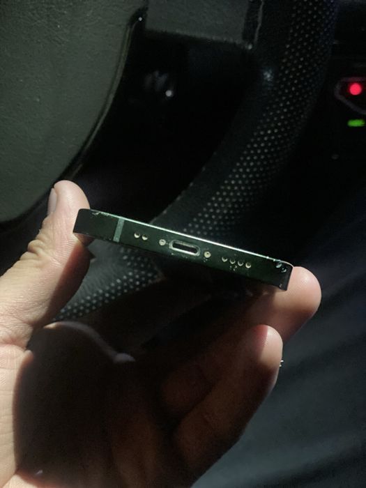 iphone 13 mini..