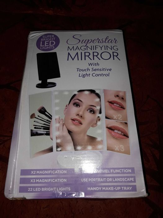 Продавам НОВО голямо LED ОГЛЕДАЛО + интересен подарък