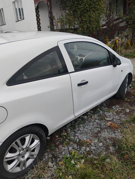 De vânzare Opel CORSA..
