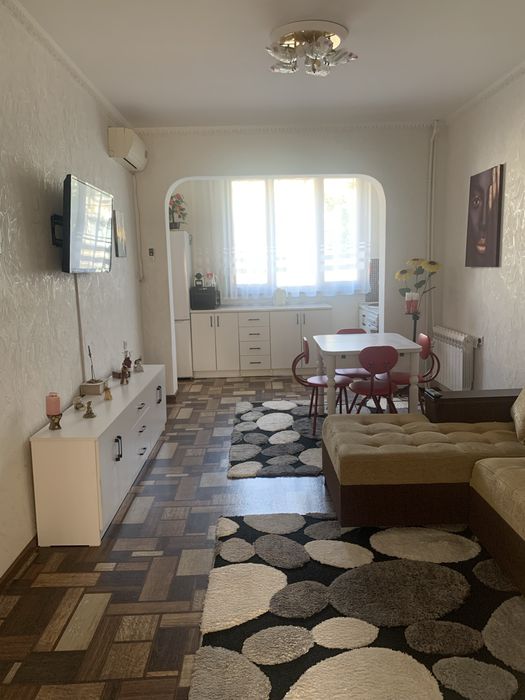 Сдается 2/3 квартира в отличном состоянии, теплая уютная рядом базар..