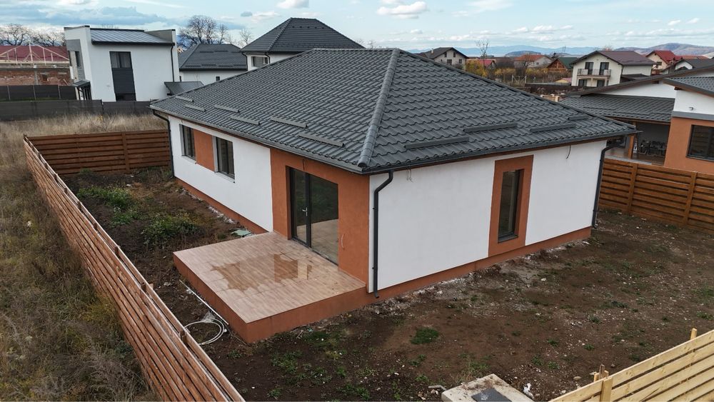 Casa parter INTABULATA cu utilitati,Izvor, teren 500 mp