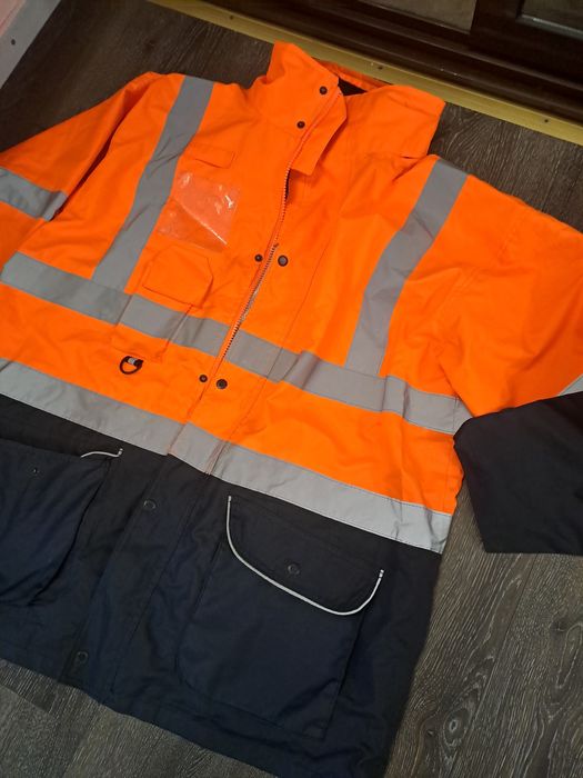 Geaca reflectorizanta impermeabilă