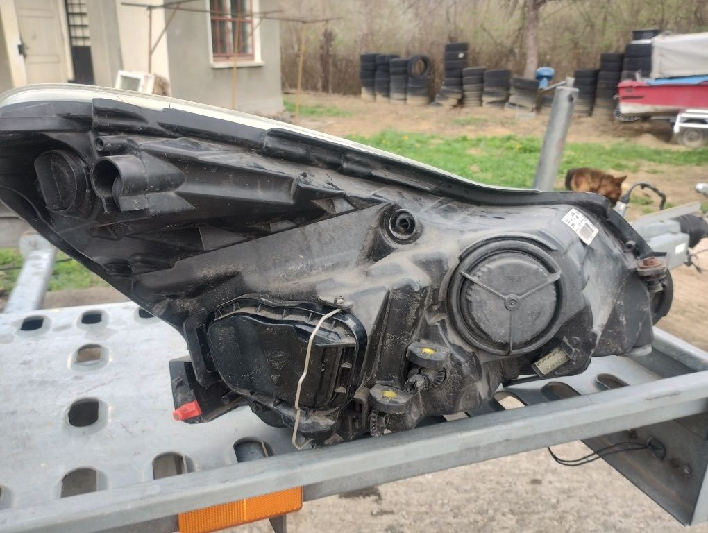 Opel Corsa D фар ляв