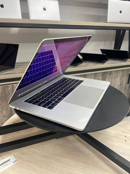 Американский Macbook pro