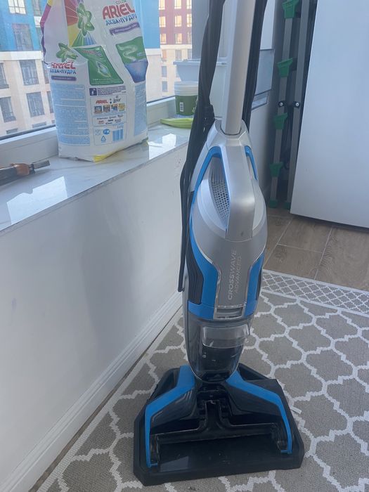 Пылесос для влажной уборки Bissell Crosswave