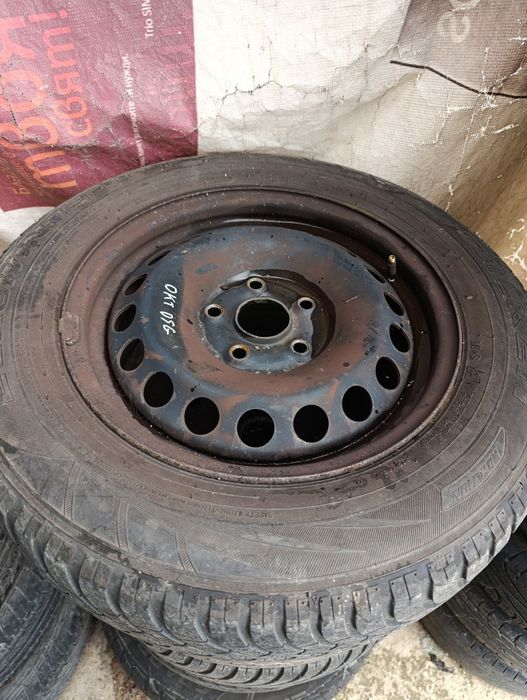Продавам джанти с гуми 5х112 15ки