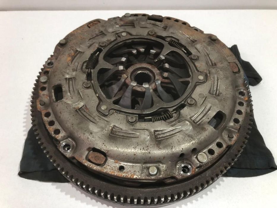 Kit ambreiaj luk Volkswagen Passat CC (2008-2012) 1.8 tfsi CDAA 06j141031