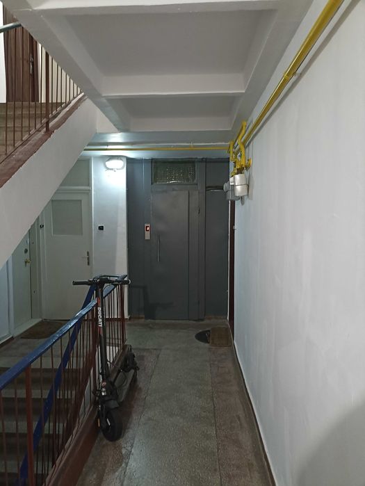 Zugrav cu experienta execut zugraveli la garsionera, apartament .