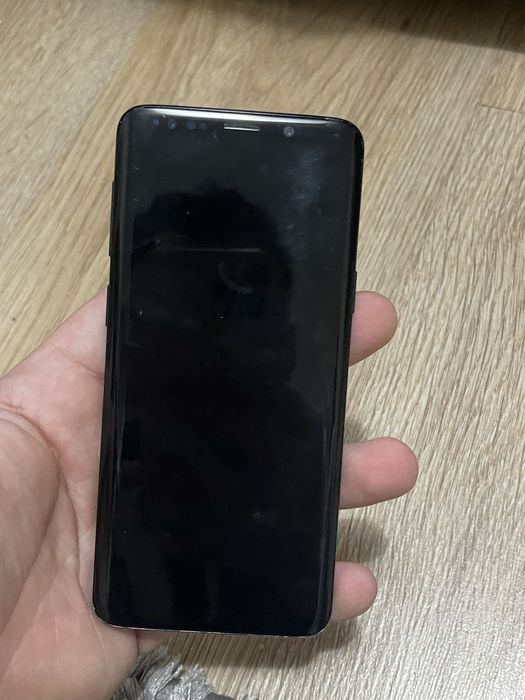 Vand Samsung Galaxy S9 ! Stare aproape perfecta