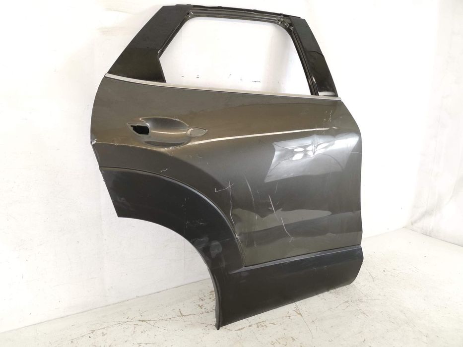 Дясна задна врата Мазда СХ-30 / Mazda CX-30 [