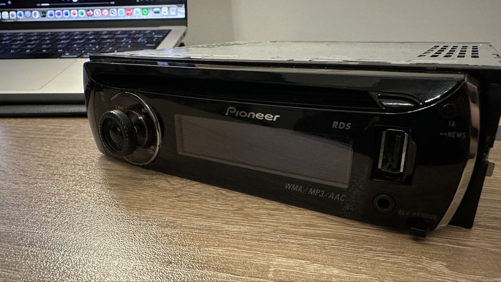 Автомобилно радио Pioneer DEH-P5100UB