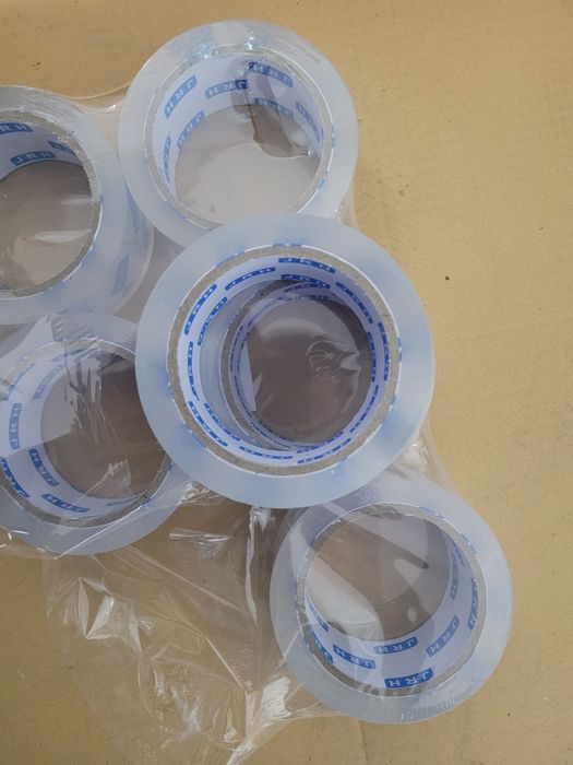 Bandă adezivă tip scotch