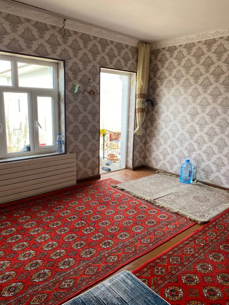 Uchastka 2.7 sotix Food city yonida