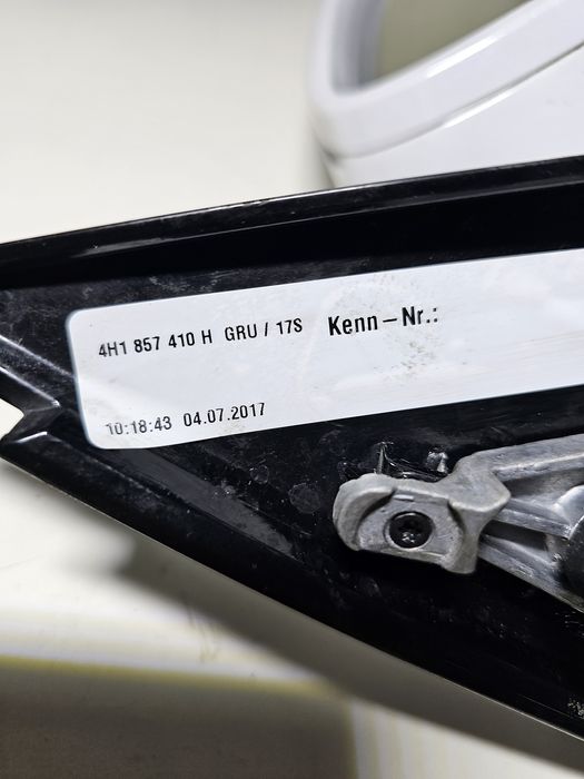 Огледало дясно за ауди А8 д4 Audi a8 4h дясно