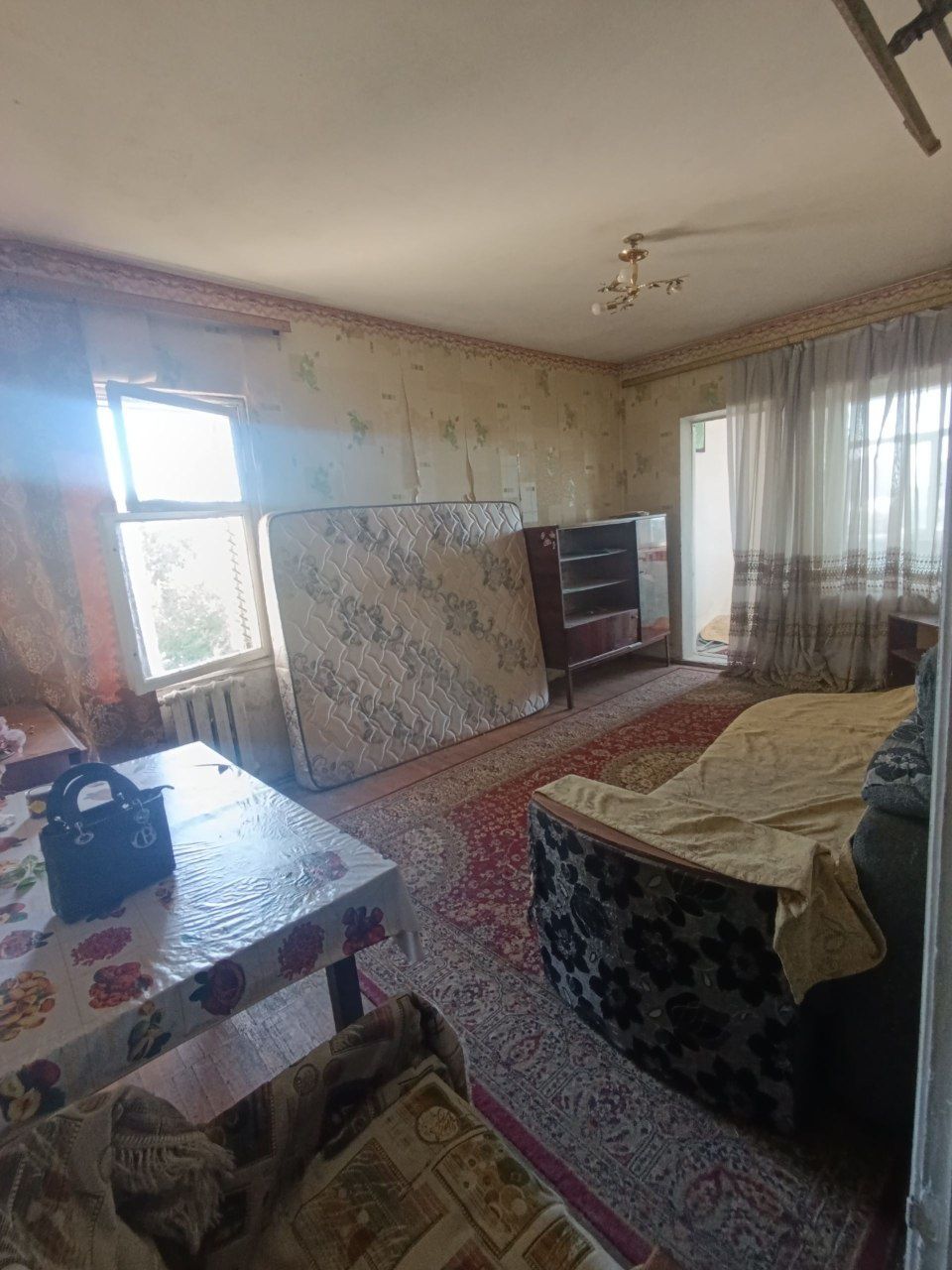 Algoritm Chilonzor Qizil Sharq 2 xona 59 kvadrat 2/4/4