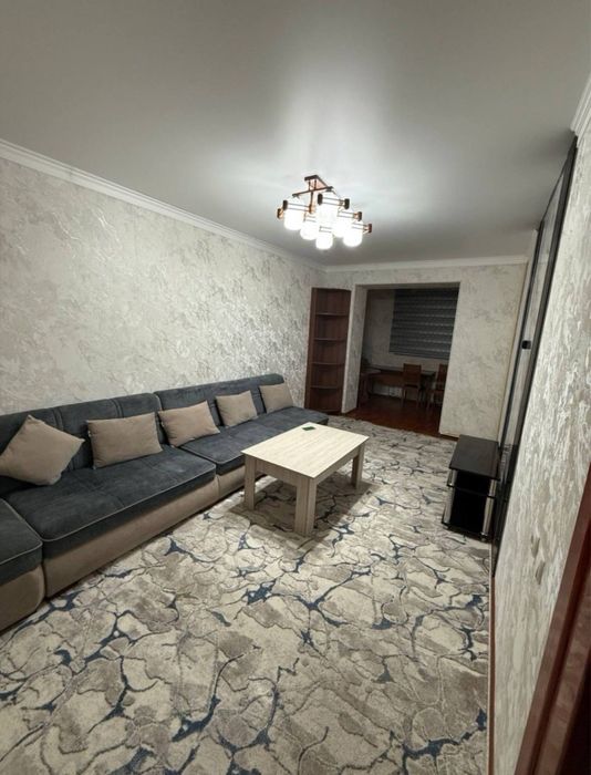 Ц13, Лабзак, 3х комнатная квартира 2 этаж 3/2/4 кирпичный дом