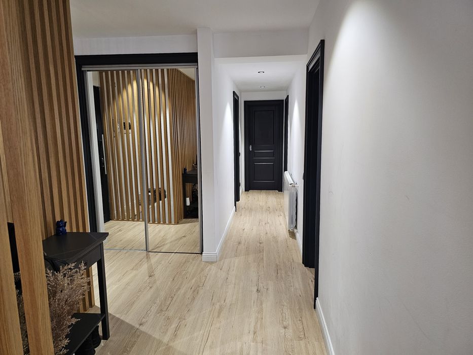 Apartament Minerva, curte privata, garaj privat