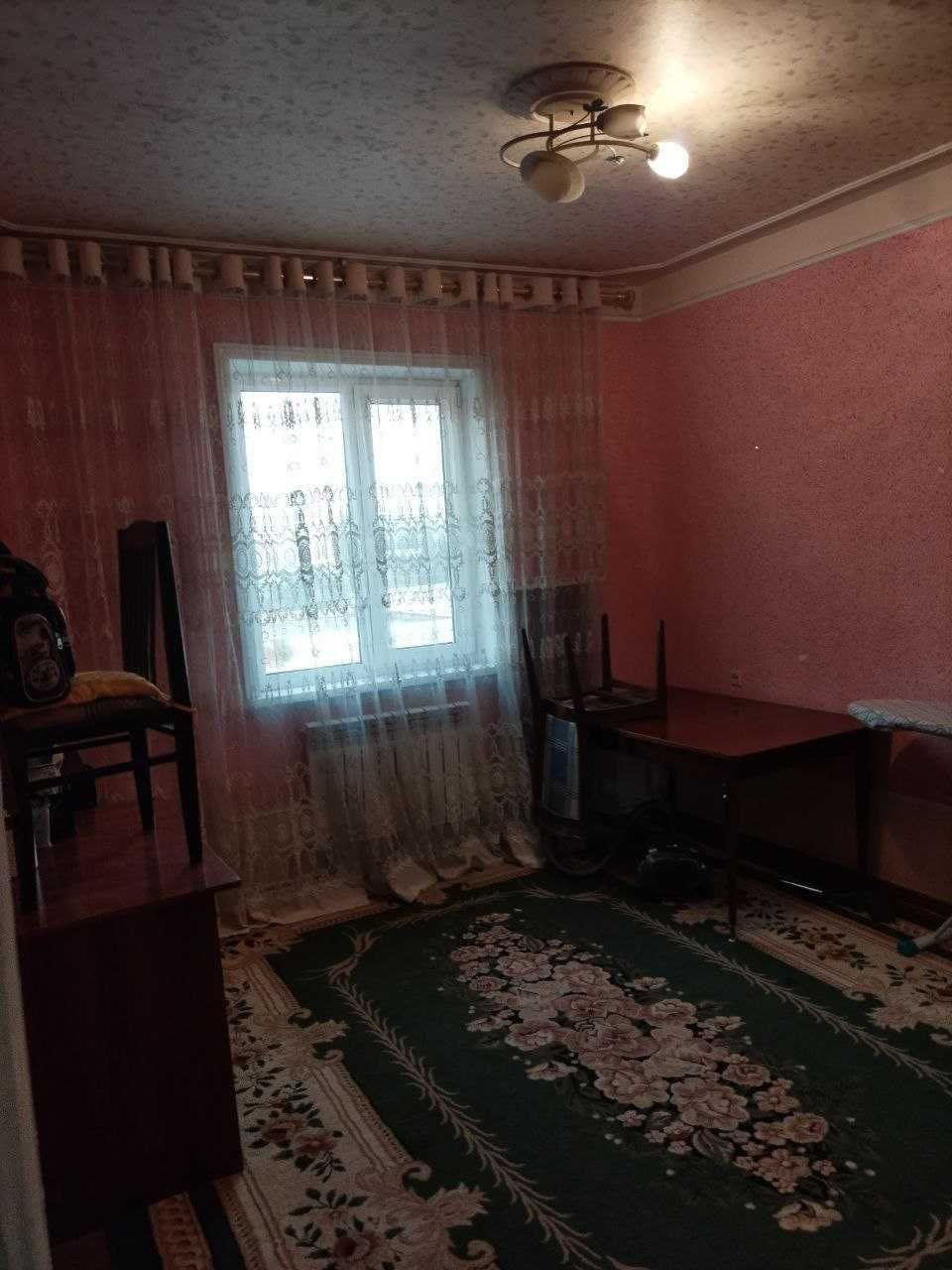 Сдаётся в аренду квартира в г. Бекабад, 14-й мик. 61 дом 22 кв.