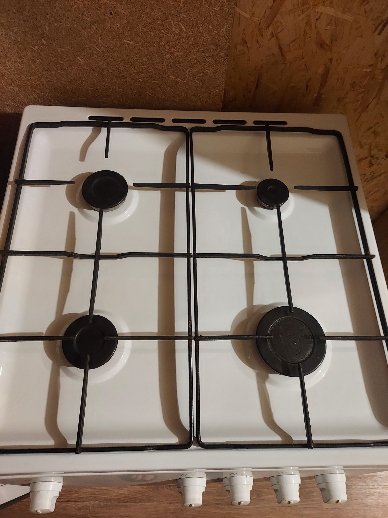 Продам газовую плиту. В хорошем состоянии. 60×60 см