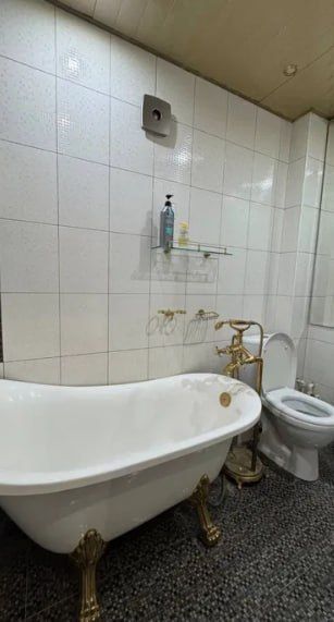 Срочно Продаётся Яккасарай Мукимий 2в3/5/5  с мебелью ремонт средний !