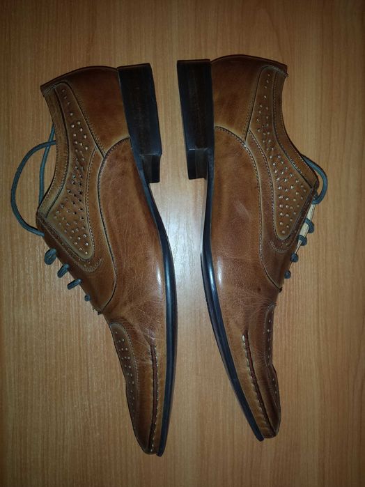 Продавам кафяви мъжки обувки естествена кожа Valor Wolf номер 43