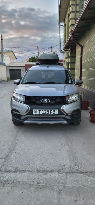 Lada largus cross fl