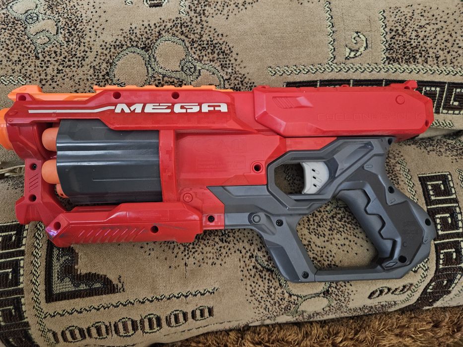 Nerf accustrike Swingfield cycloneshork