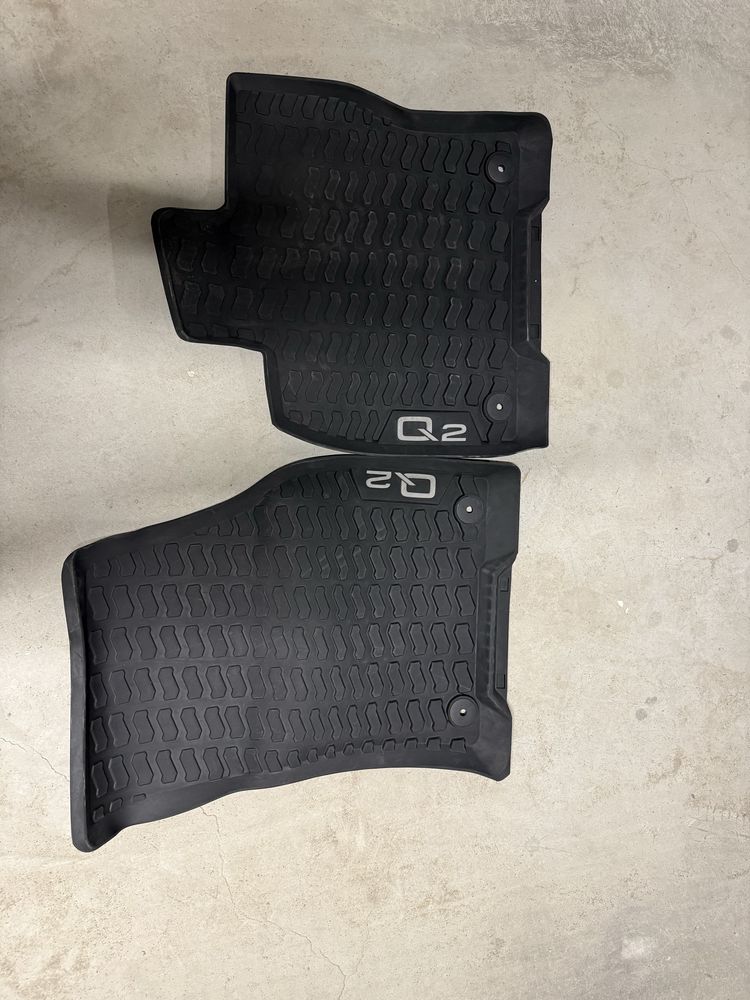 Гумени стелки за Audi Q2