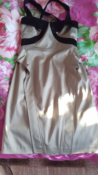 Дамски официални рокли