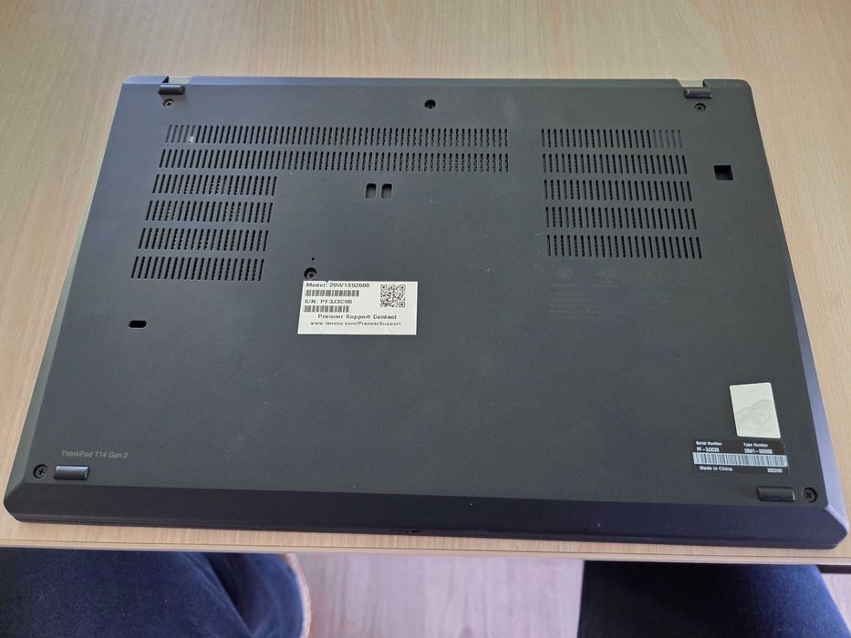 Lenovo ThinkPad T14 Gen2