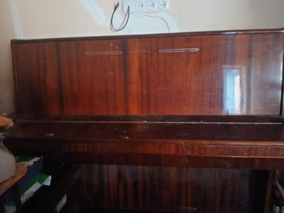 Фортепиано продаётся дёшево