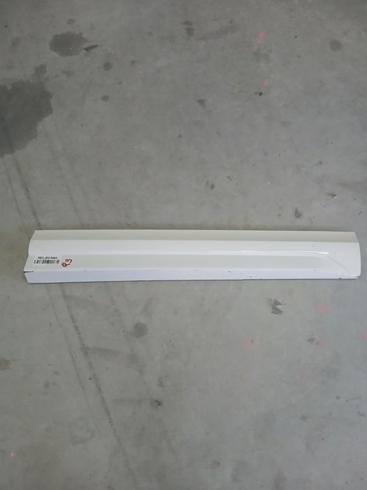 Bandou portiera dreapta fata AUDI Q3 8U, 8UB, 8UG 2011 - 2018 8u085396