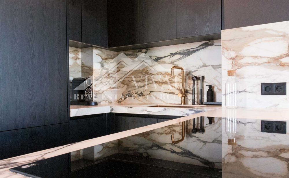 Луксозен панорамен пентхаус в Гръцка Махала, Варна