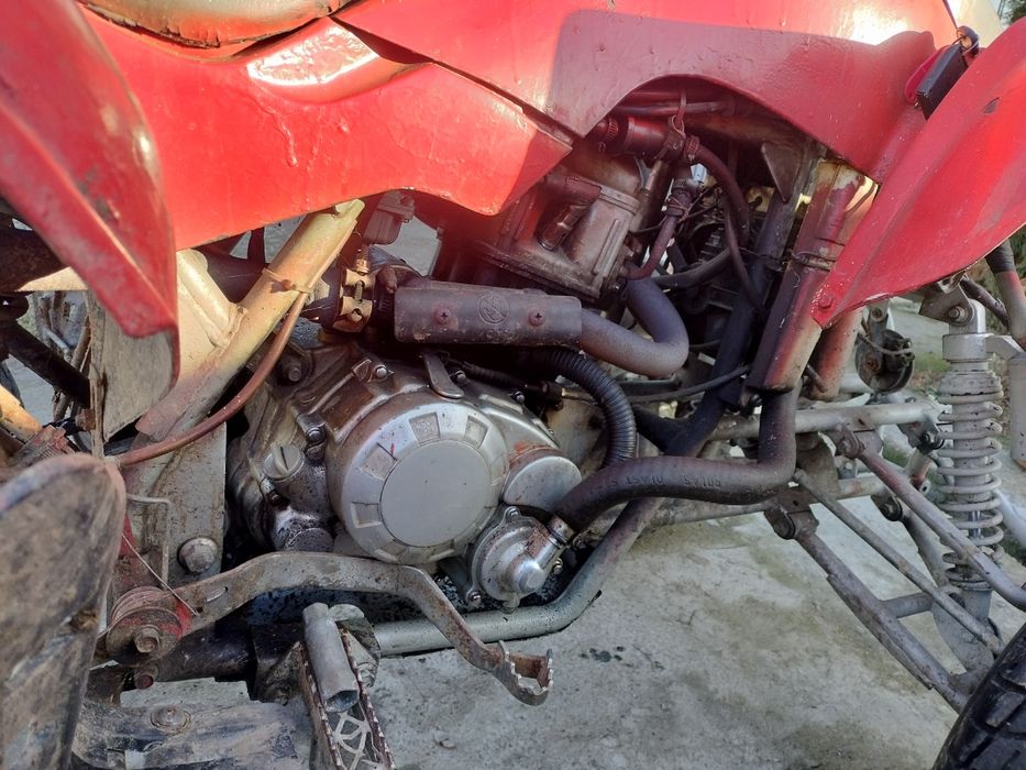 Vând ATV 250 CC stare buna
