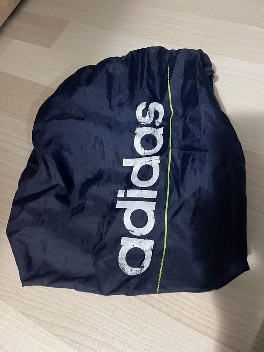 Ghiozdan Adidas cu snur