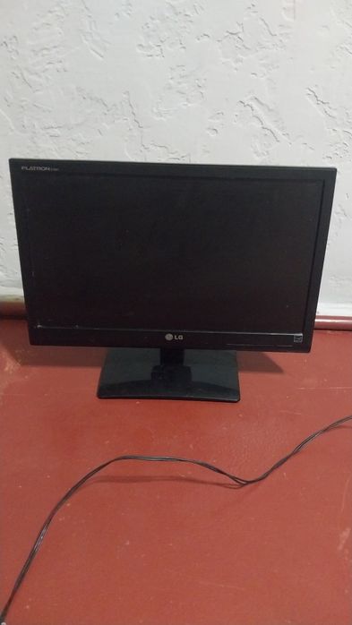 Монитор LG Flatron