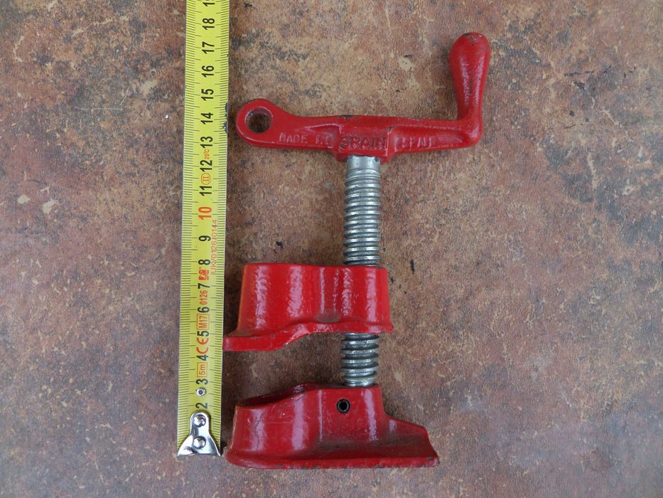 Menghina,clema pt.tevi,clema pt. timplarie, pipe clamp