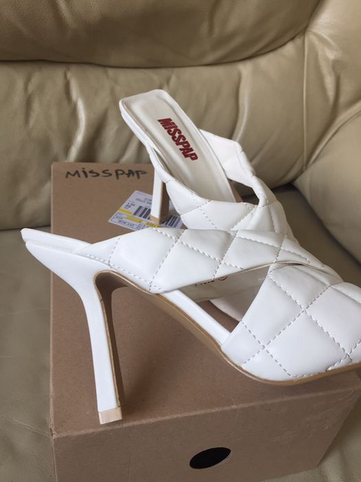 Дамски чехли