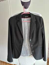 Сако черно, късо, вталено Max Danieli (размер М)