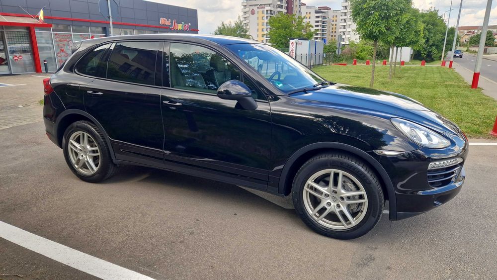 Porsche Cayenne 2011 3.0d 239cp 4x4 automat pret 16490eu neg