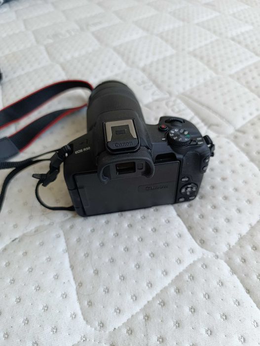 фотоапарат Canon EOS R50