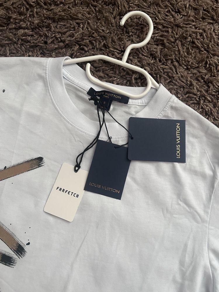 Tricou Lv *Calitate premium
