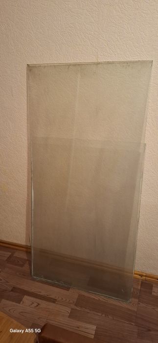 Стёкла  б/у продаются