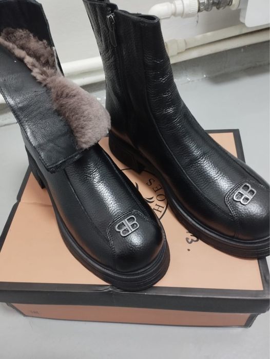 Продам зимнюю обувь из натуральной кожи и натурального меха