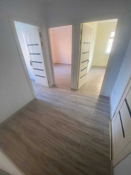 Kvartira 2 xonali sotiladi