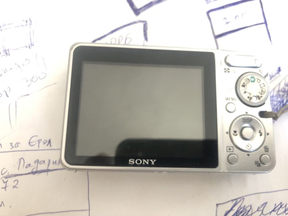 Sony  Cyber-shot 7.2 MEGA PIXELS