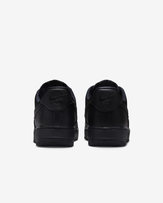 Nike Air Force 1 Мъжки обувки размер 43
Men's ShoesМъжки обувки